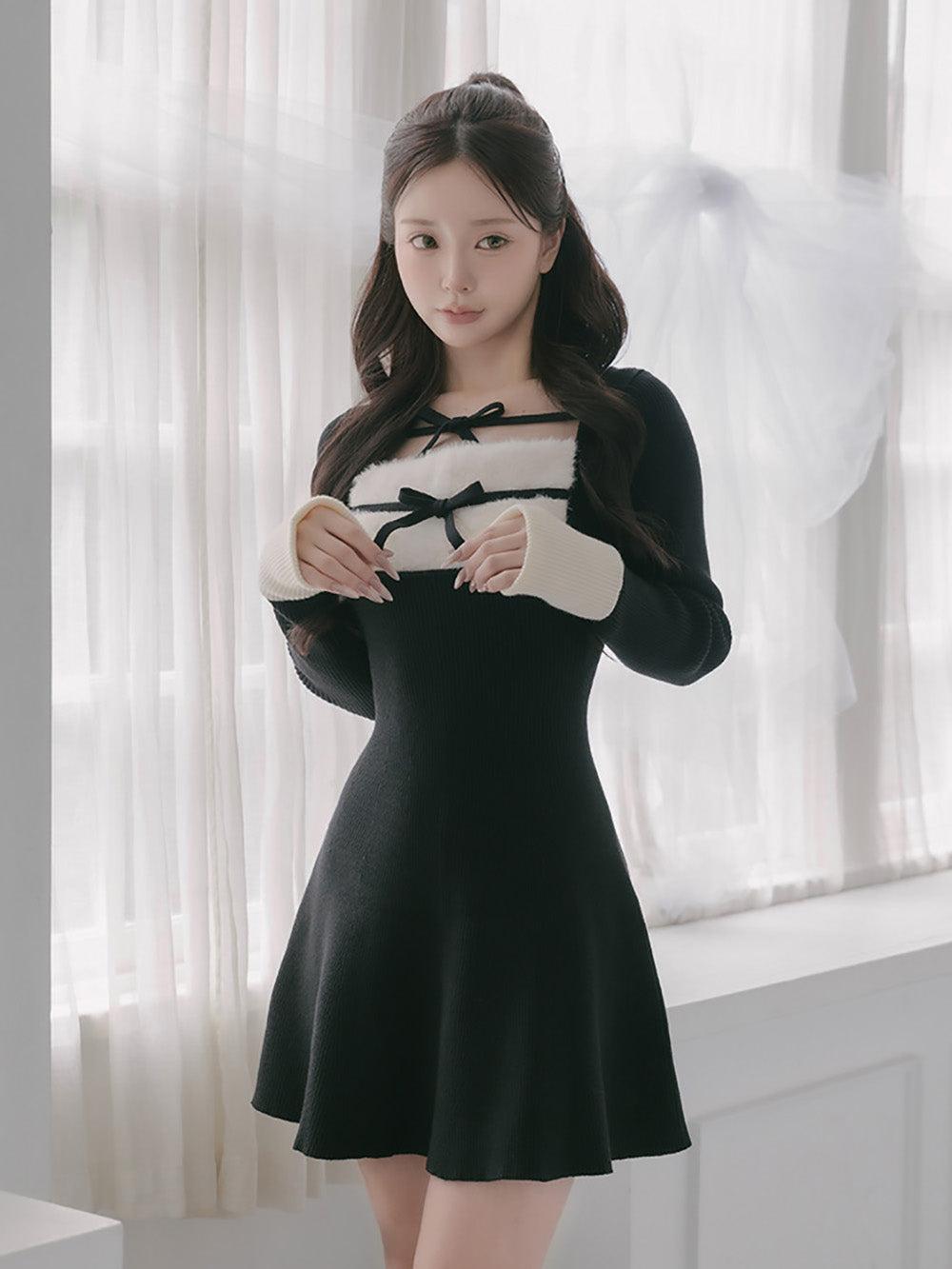 【WHT/BLKのみ予約商品】リボンファーフレアニットミニワンピース