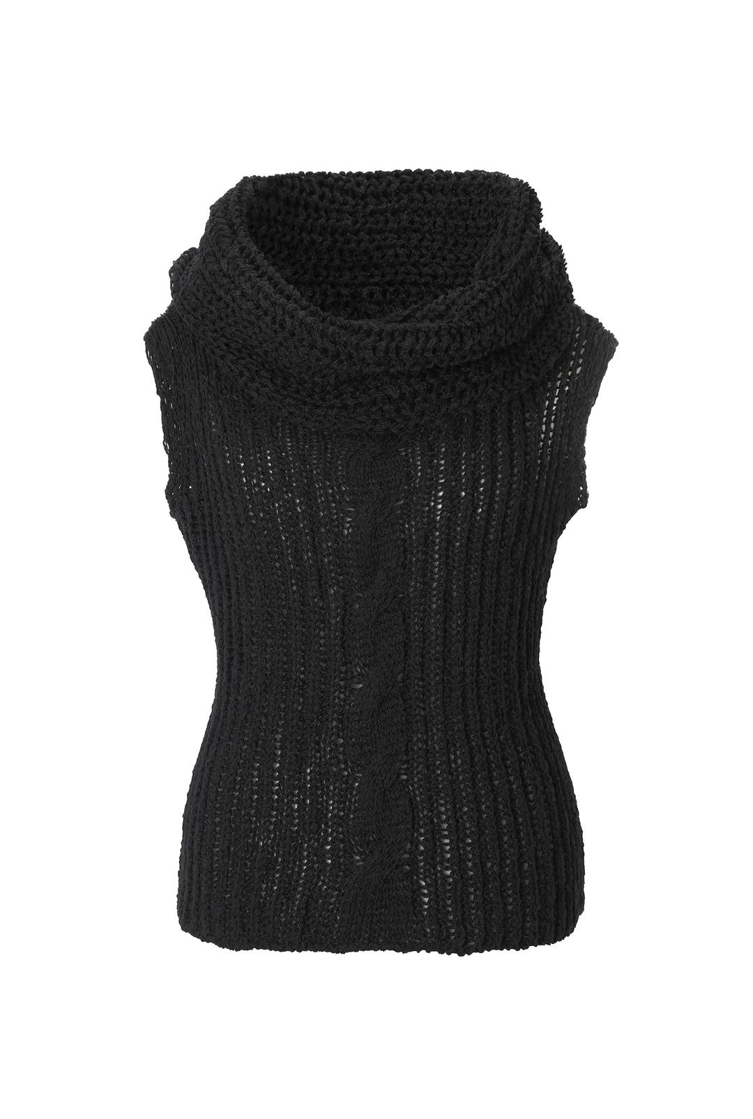 Cable knit turtleneck