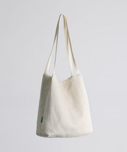 그린스터프(GREEN STUFF)  무심한듯 박시한 쇼퍼백 53 에스닉 라탄 패턴 - ivory - 사이즈 & 후기 | 무신사