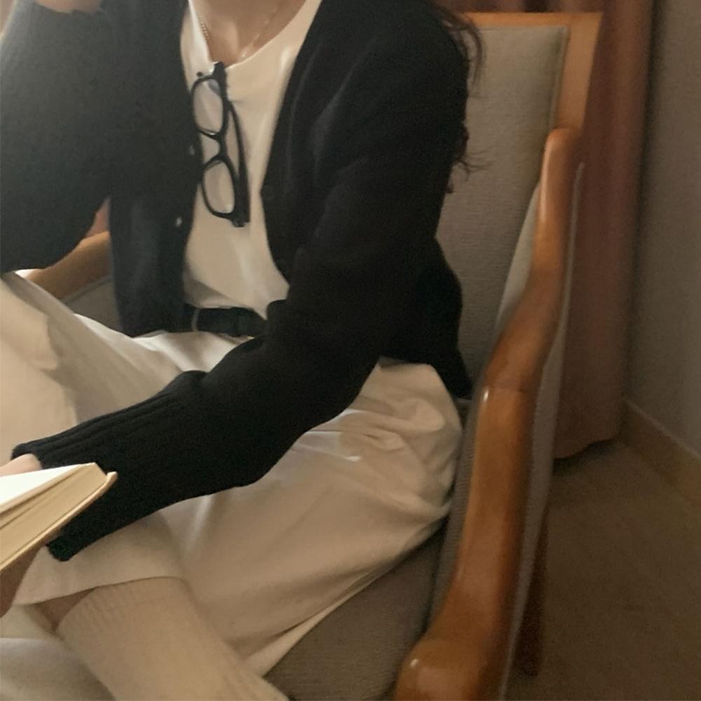 타임즈 브이넥 기본 가을 겨울 니트 가디건