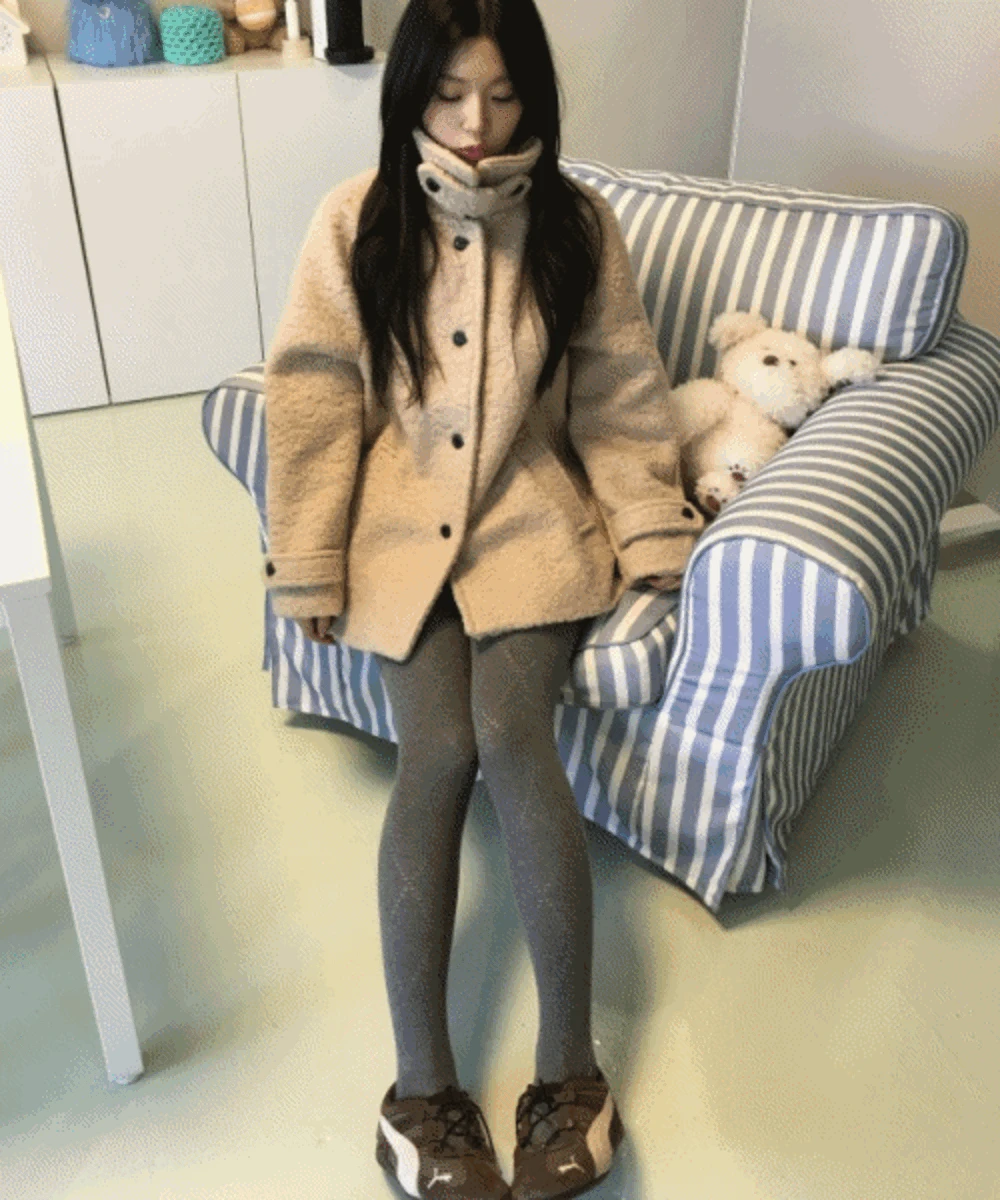 [울/2컬러] 하이넥 부클 울 하프코트