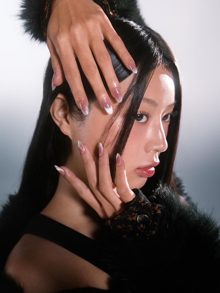 샴페인 블러쉬 네일(오벌)