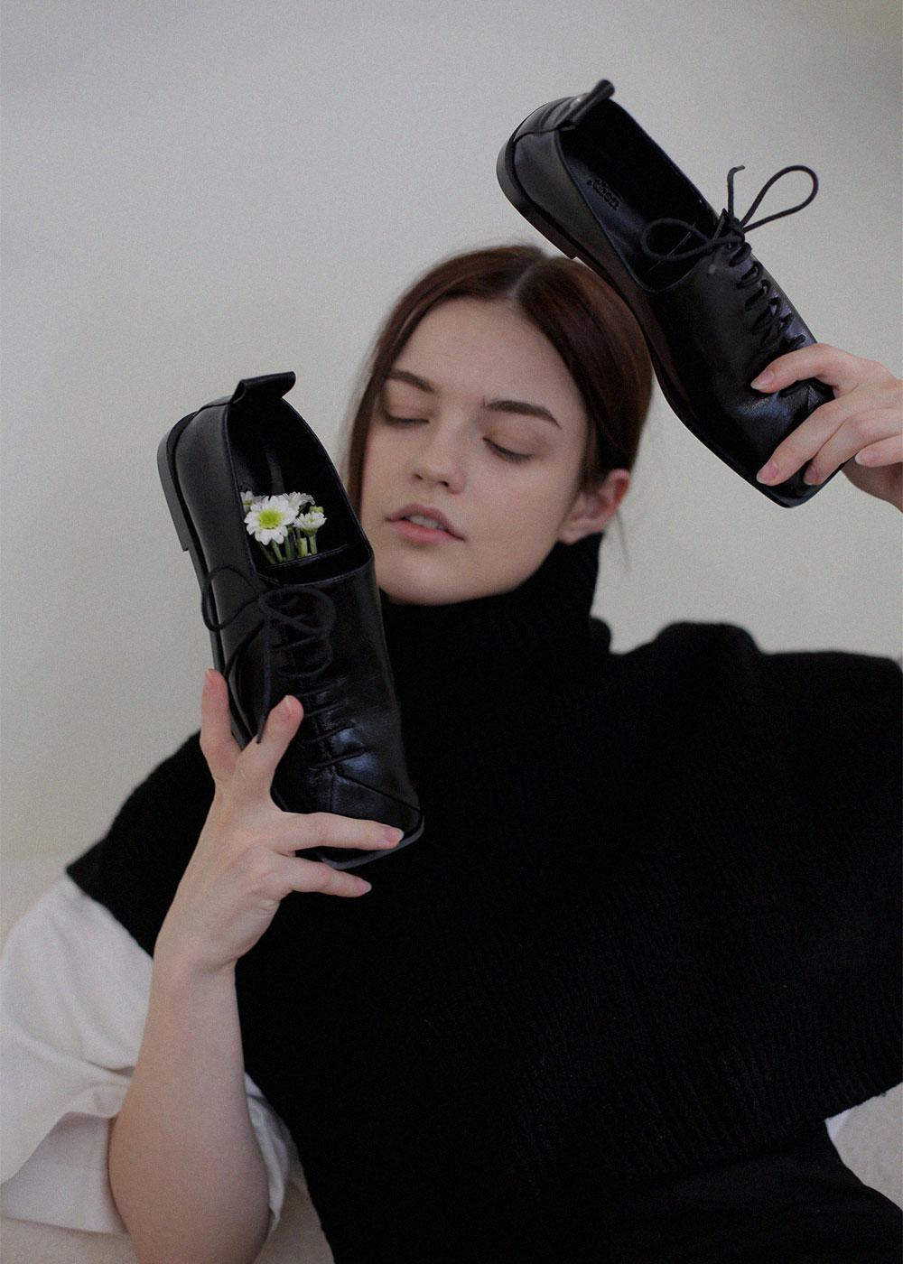 London loafer / shiny black