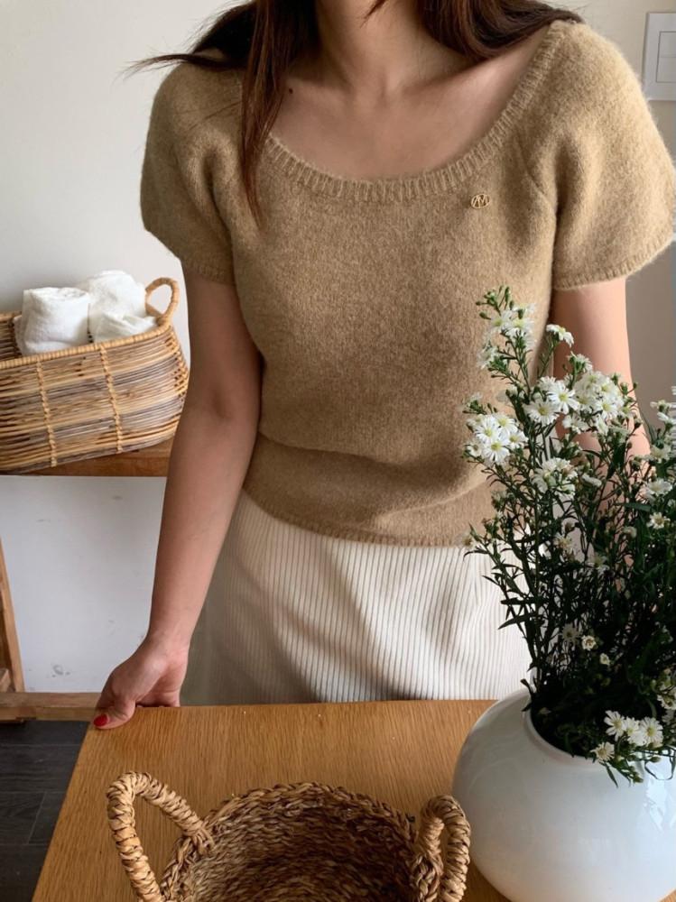 Amiment 아미먼트 보틀 알파카 니트 라운드넥 스쿱넥 로고 반팔 3color