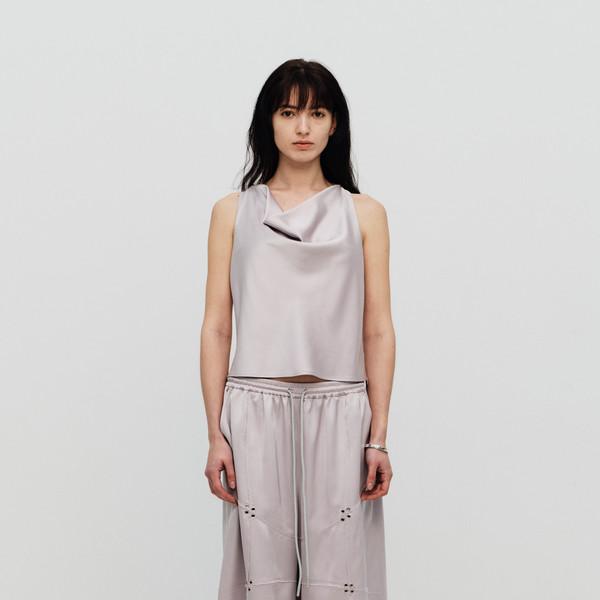 SIGNATURE RAW CUT EYELET SATIN HALF PANTS (PALE LAVENDER)