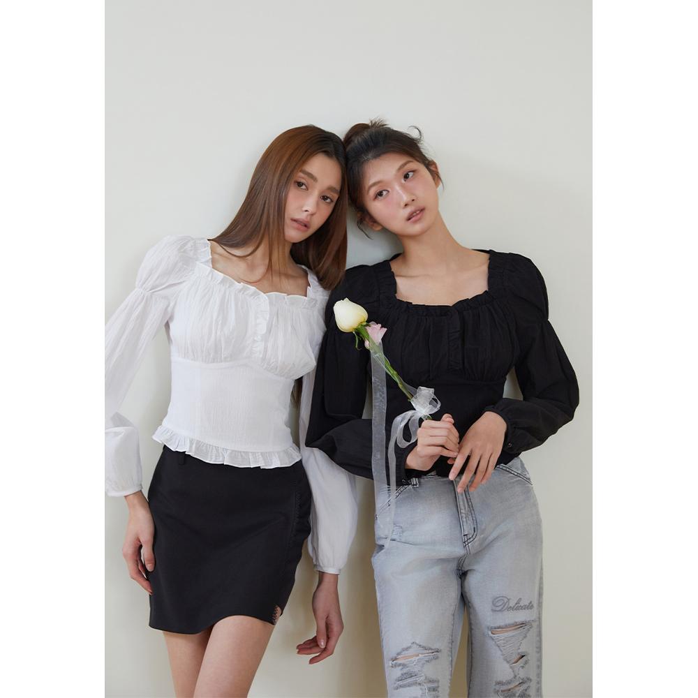[BLUE LABEL] 스퀘어넥 러플 볼륨 긴팔 블라우스 ES2OBL02