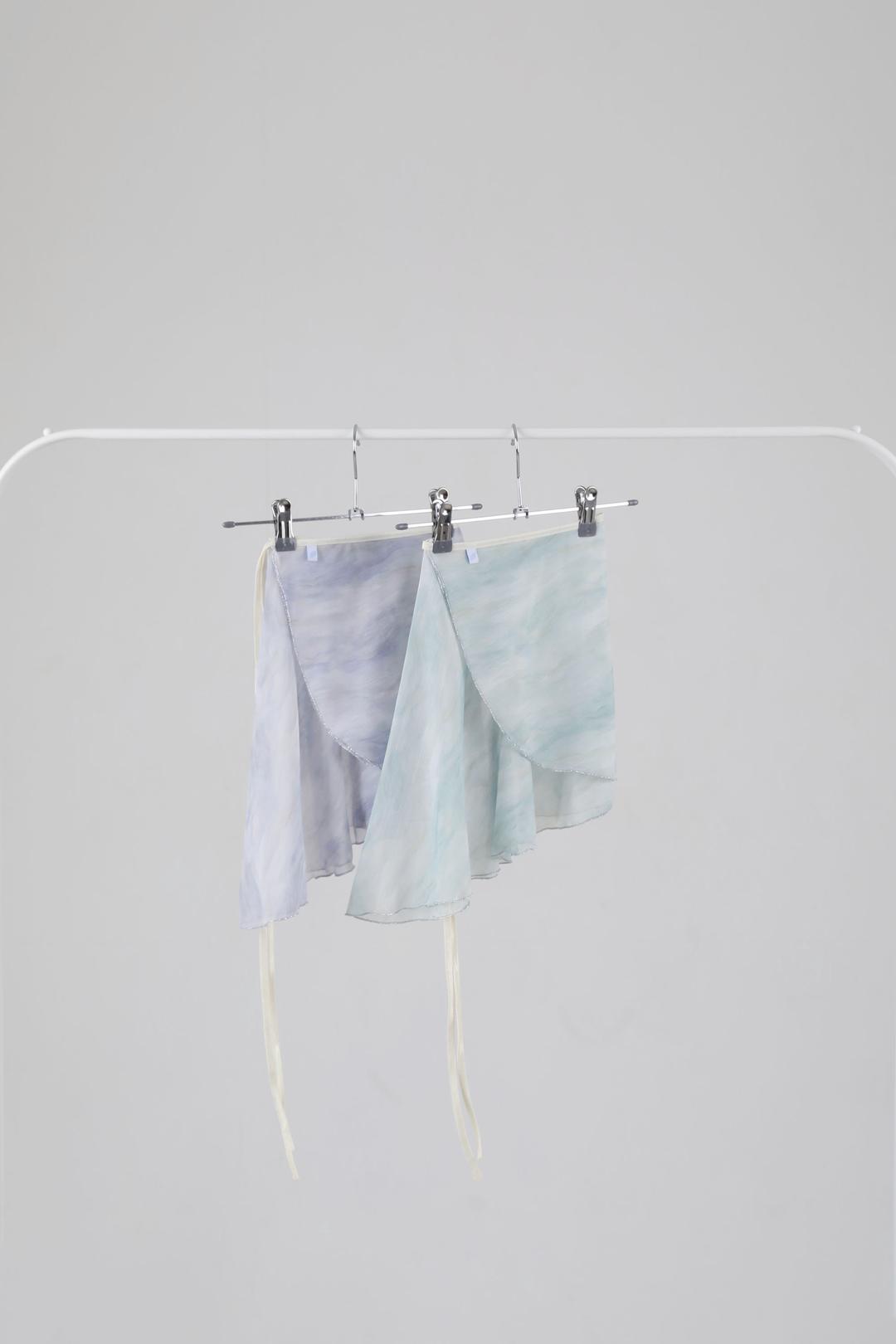 Monet Skirt l 모네 스커트 (2 colour)