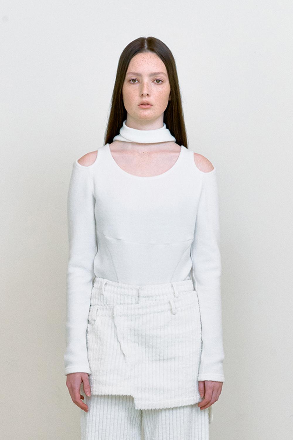 Cut out Scarf Knit Set-up-White