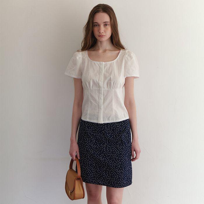 A SQUARE NECK LACE BLOUSE_IVORY