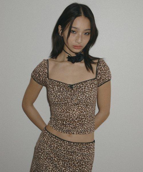 로즈 탑 레오파드