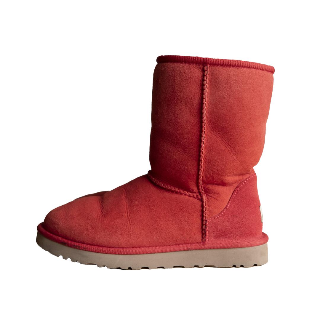 UGG - Classic Short Boot (Ruddy Red) l 230mm