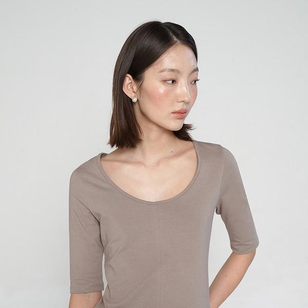 Deep U-neck jersey top (Sepia)