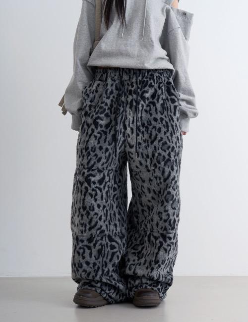 wool leopard slit pants