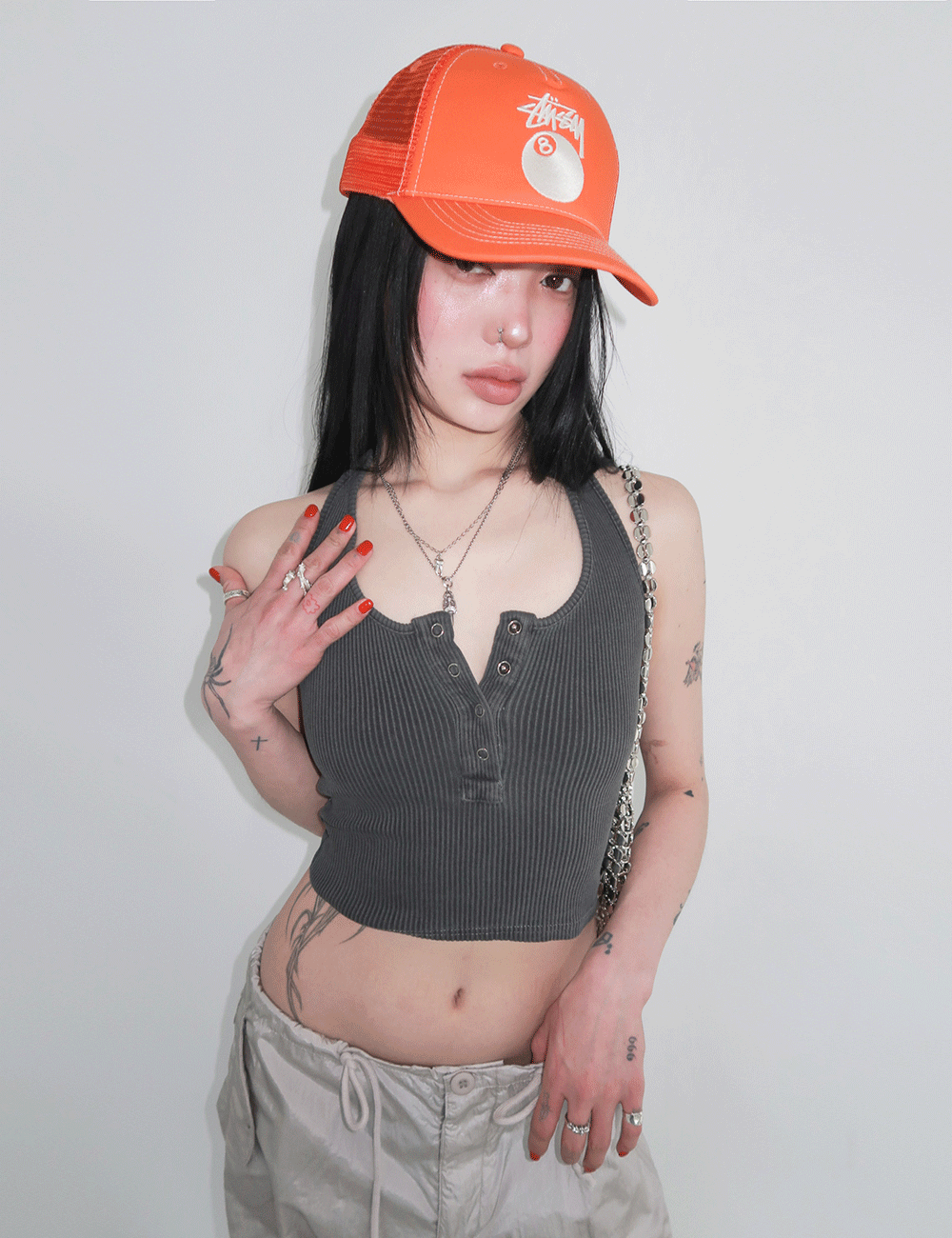 PIGMENT RIBBED HALTER SLEEVELESS / 피크먼트 골지 홀터 슬리브리스