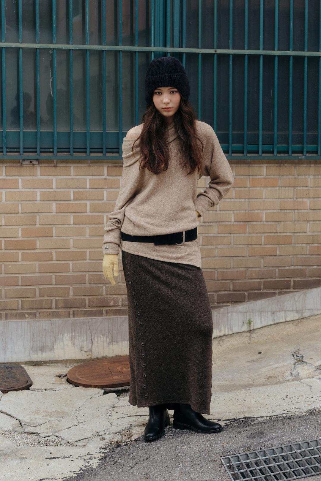 ROUGH KNIT SKIRT - BROWN