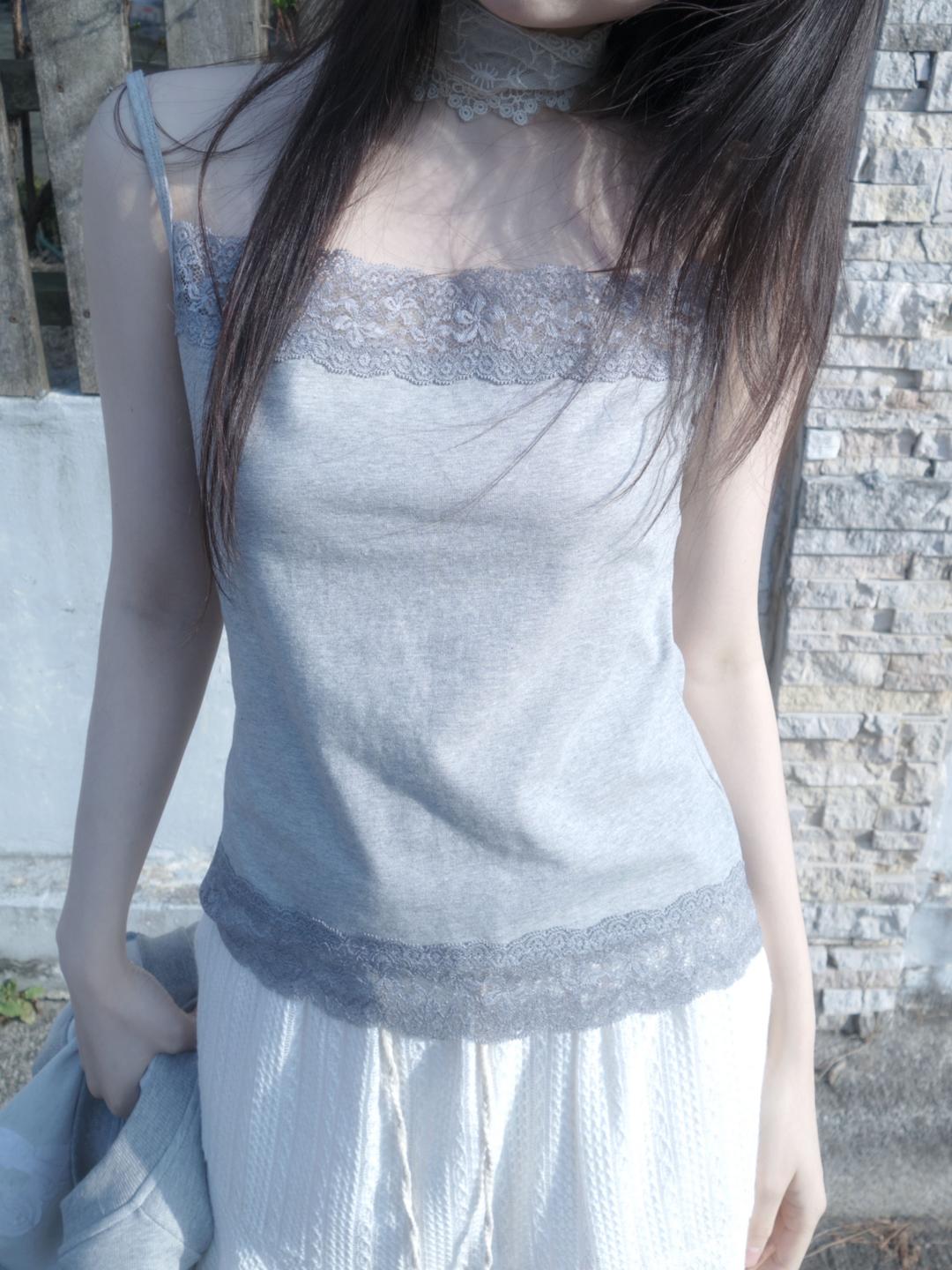 elly lace sleeveless