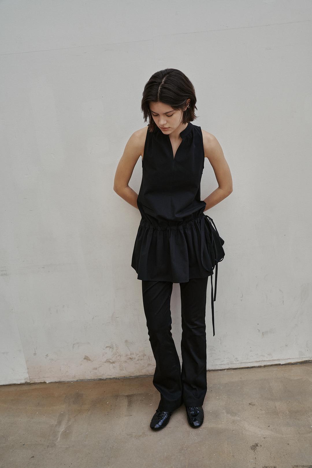 Henley neck shirring dress - Black
