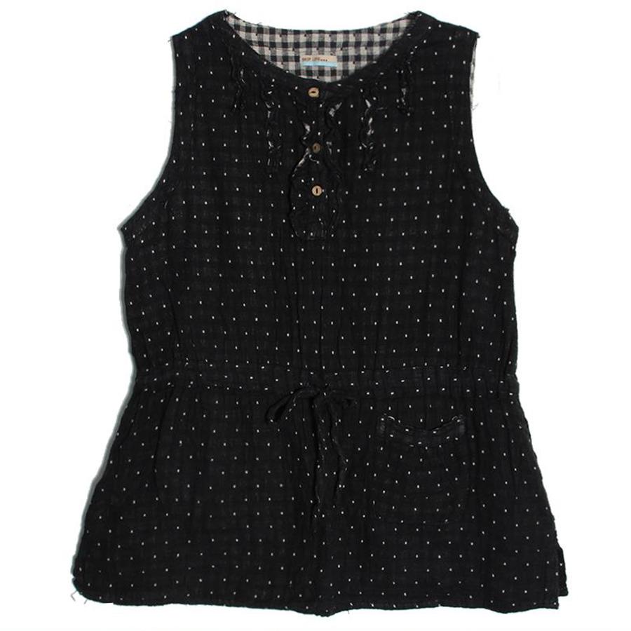 sleeveless top
