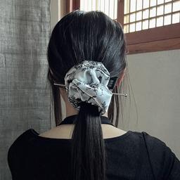 [핸드메이드] 무성화 히데코 오리엔탈 스크런치 곱창 머리끈 헤어슈슈 : 무성화