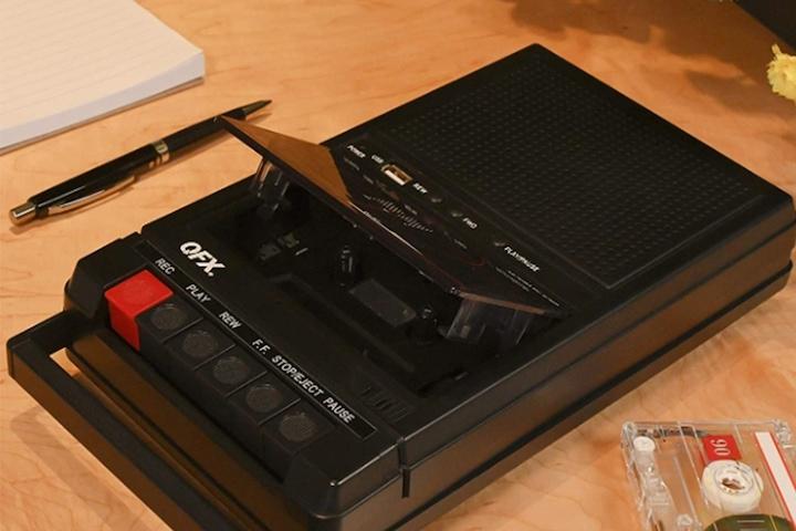 [해외] 휴대용 레트로 감성 테이프/카세트 플레이어 슈박스