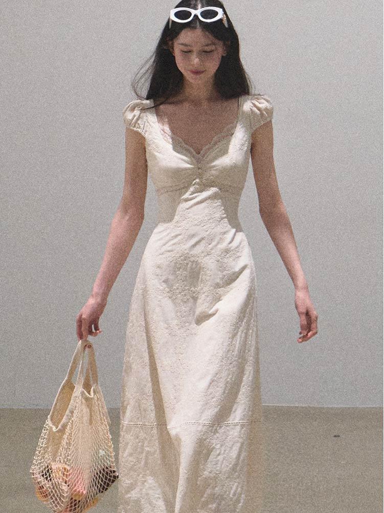 [OAK MOO] "The Sound of Falling Flowers\" Lace Puff Maxi Dress
