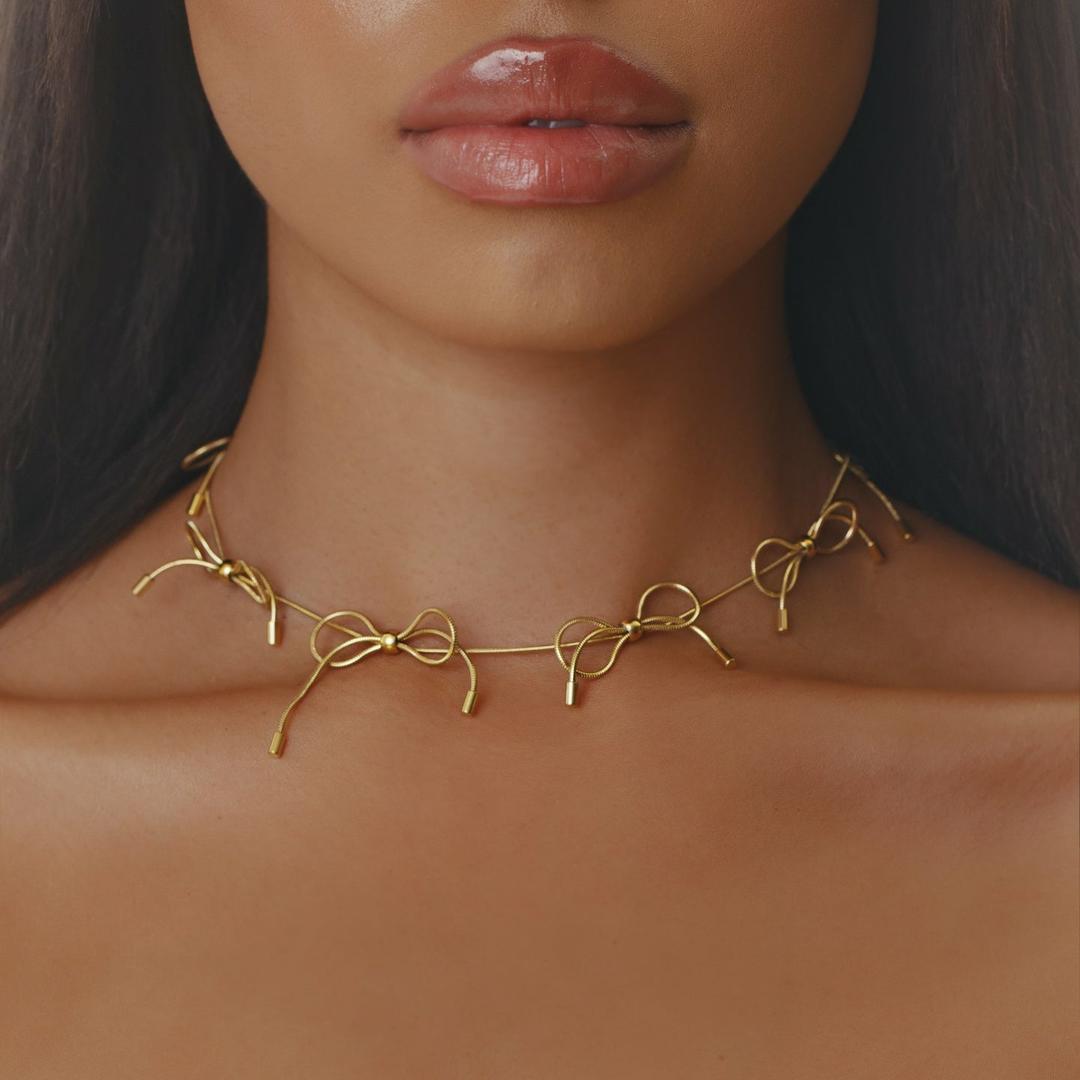 Bow Necklace Gold
