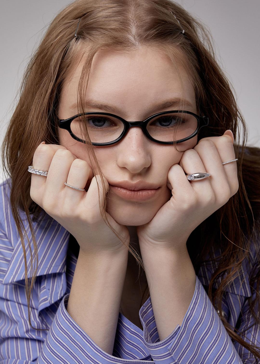 [이영지, 헤이즈, 김희애 배우님 착용] Petite Half Prong Ring