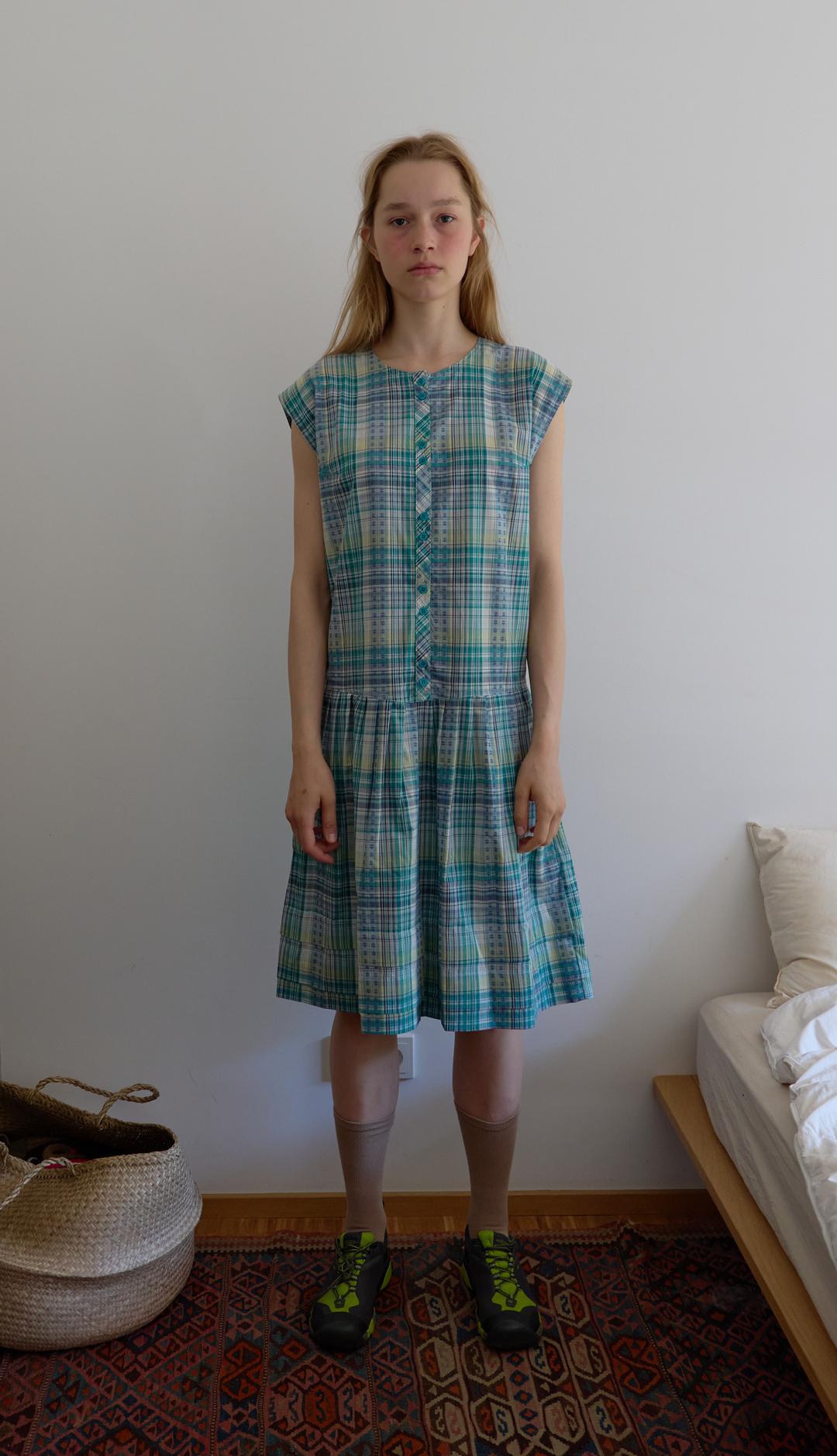 207. Check Sleeveless OPS _ Bluegreen
