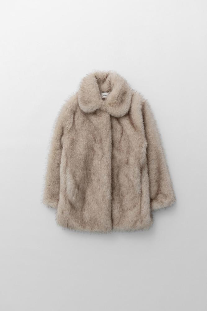 [EXCLUSIVE] 2nd) a teddy bear coat (ivory)