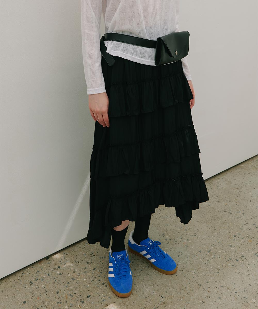 [유튜버 식스 착용] Trimming frill Unbalanced Long Banding Skirt Black