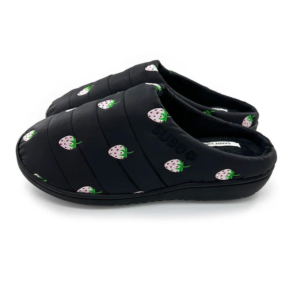 SUBU x 샌디 리앙 화이트 스트로베리 24FM 방한화 패딩 슬리퍼