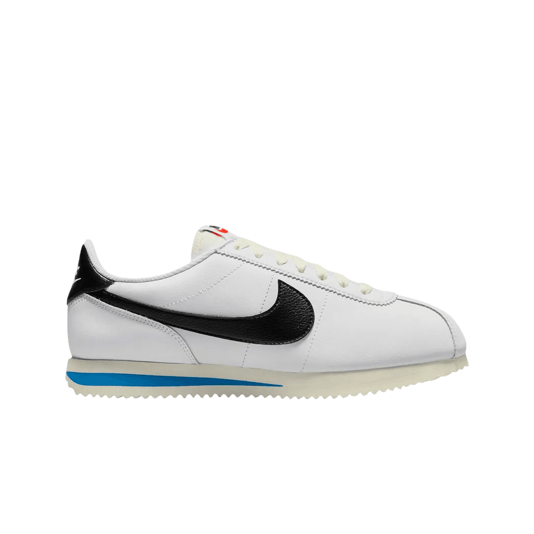 (W) Nike Cortez White and Black