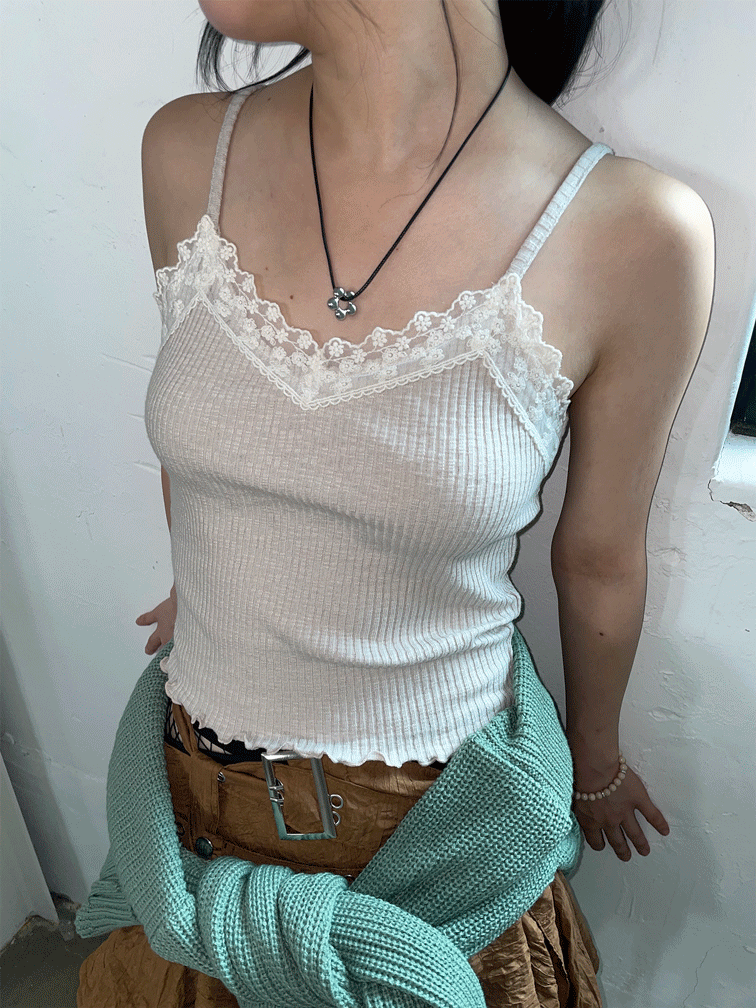 김아홉 louis lace sleeveless