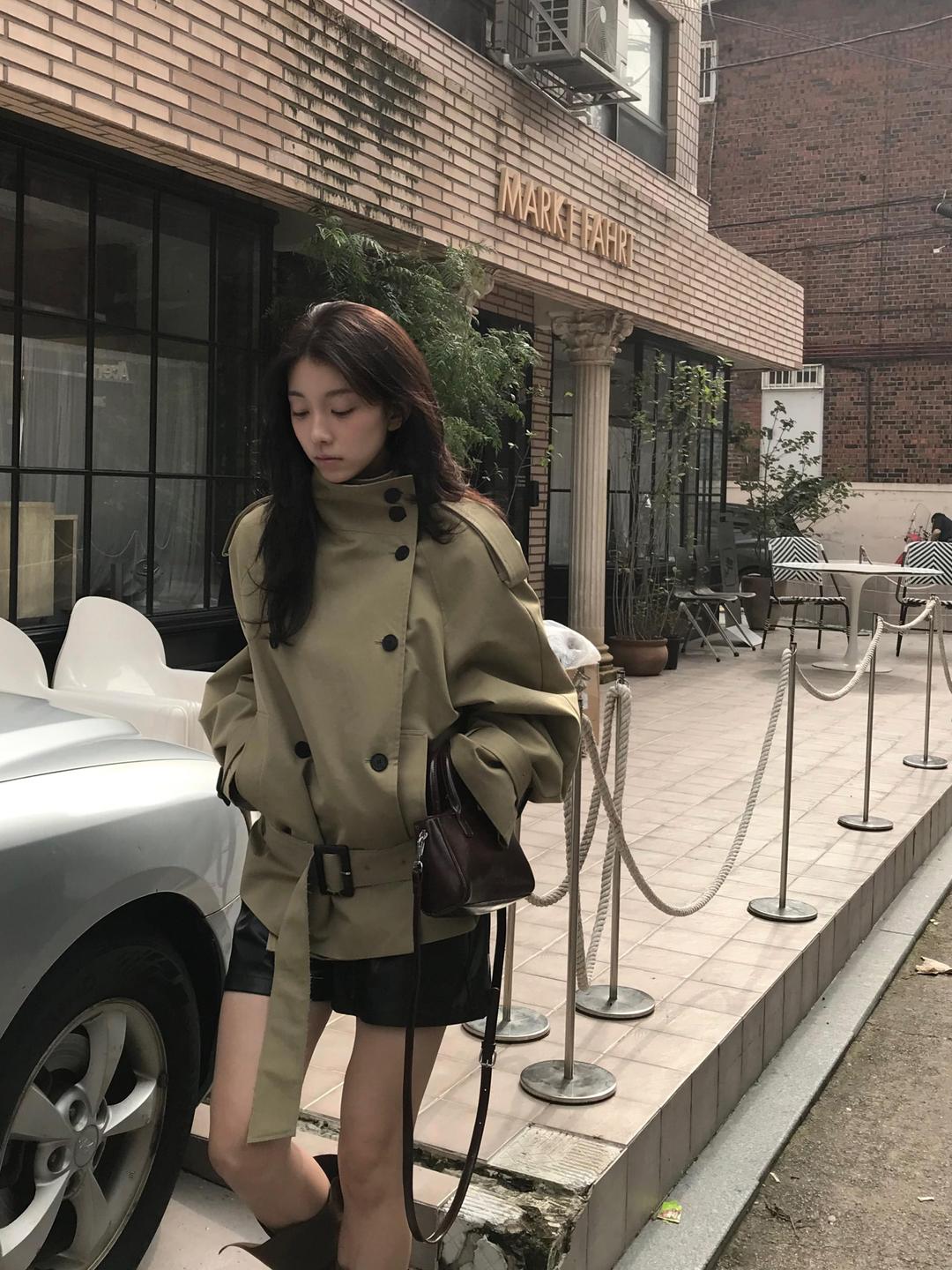 PREFRITT : Berlin short trench coat
