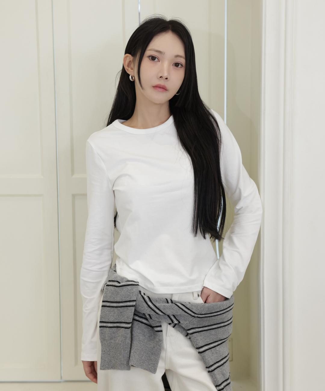 스파오 [앨리스펑크,묵화PICK💖] [코튼스판] 라운드넥 긴팔티_SPLWF49G01