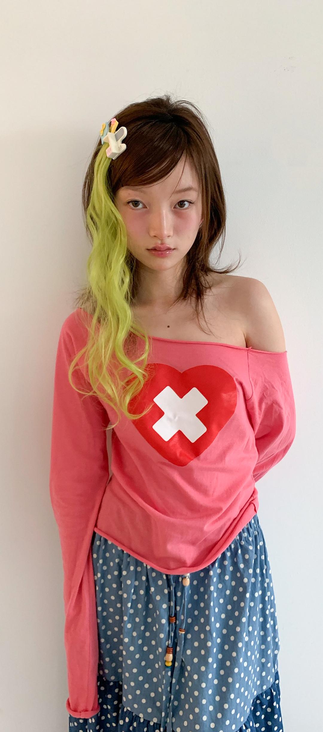[F.E.E.S] cross heart cut off t-shirt (rose)