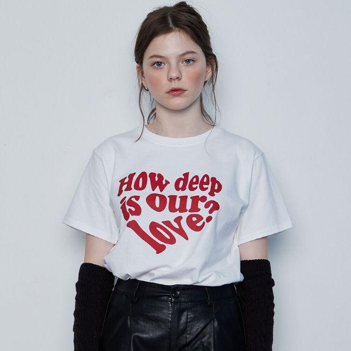 [ITZY 예지, 마마무 문별, 아이키, 스테이씨 아이사, 김혜윤 착용]IN LOVE TEE(WHITE)