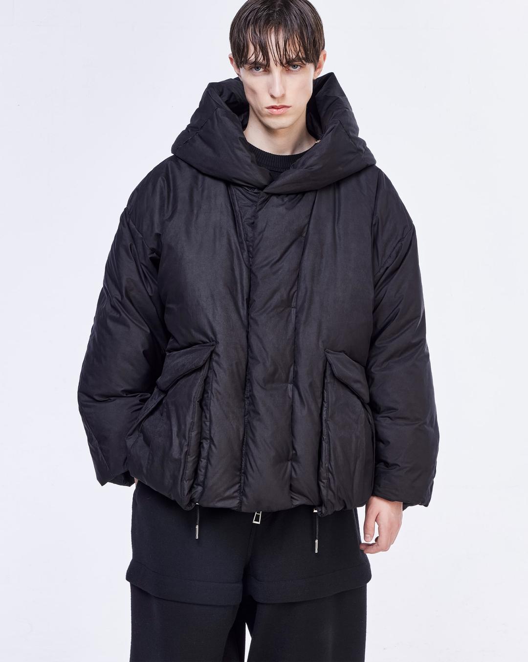 송지오옴므 볼륨 포켓 코쿤 후드 점퍼 블랙 SG6JP600BK