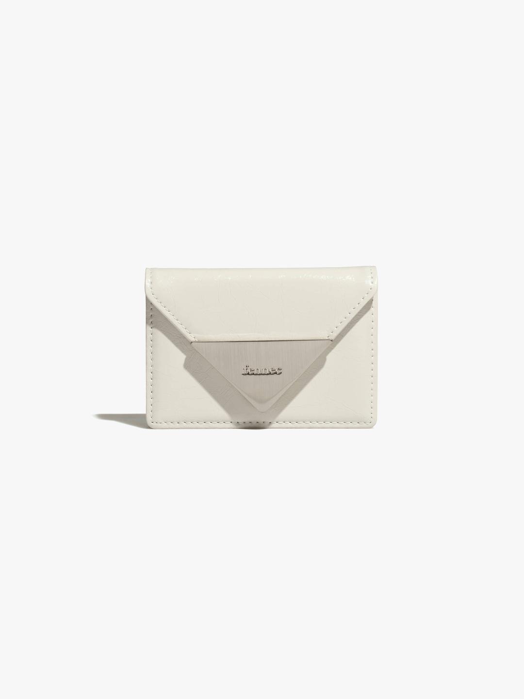 CRINKLE TRIANGLE ACCORDION POCKET D - ECRU