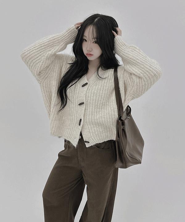 하비언니 #13820 [울9%] 폭닥 떡볶이 토글 브이넥 도톰 니트 가디건 : 아이,차콜 2color