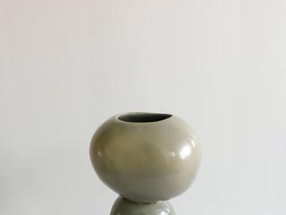 Pebble vase - olive