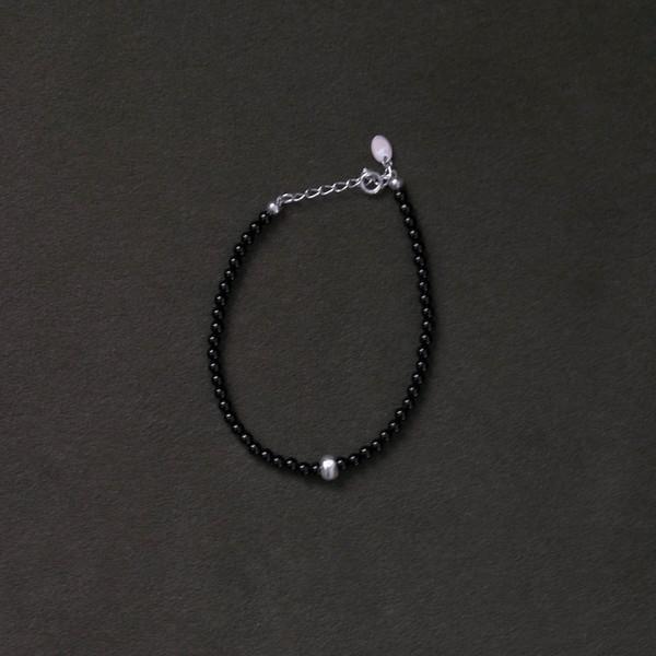 eris onyx bracelet