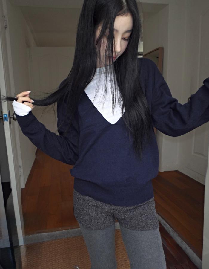 프롬뮤즈 wool deep v neck knit