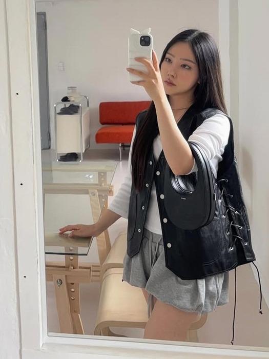 [셀럽 PICK] 에코 레더 웨스턴 베스트 AL4AV60410