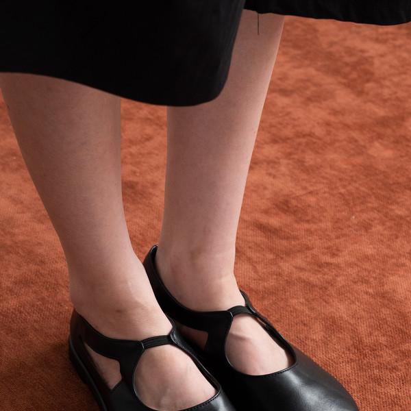 Banding Hole Flat Shoes (Black/1cm)