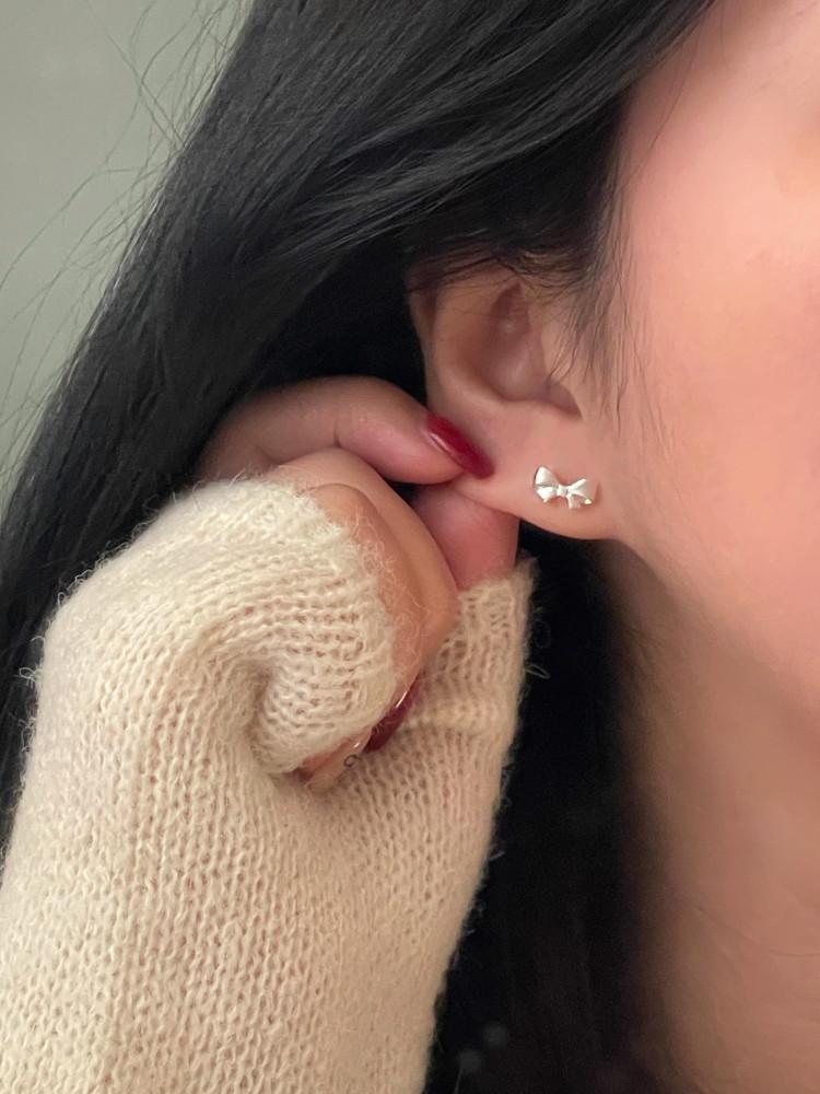 [모브닝/ 925 silver] 메르 리본 귀걸이