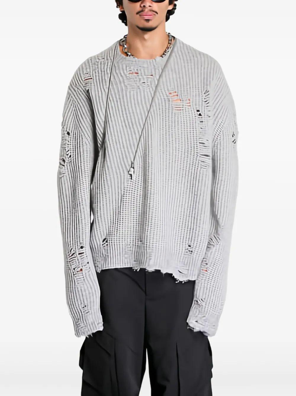 디스트레스드 효과 스웨터