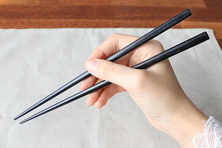 옻칠 나무 올블랙 젓가락만