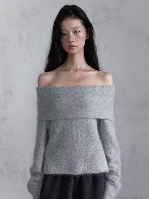 FLEECY ANGORA OFF SHOULDER KNIT (LIGHT GRAY)
