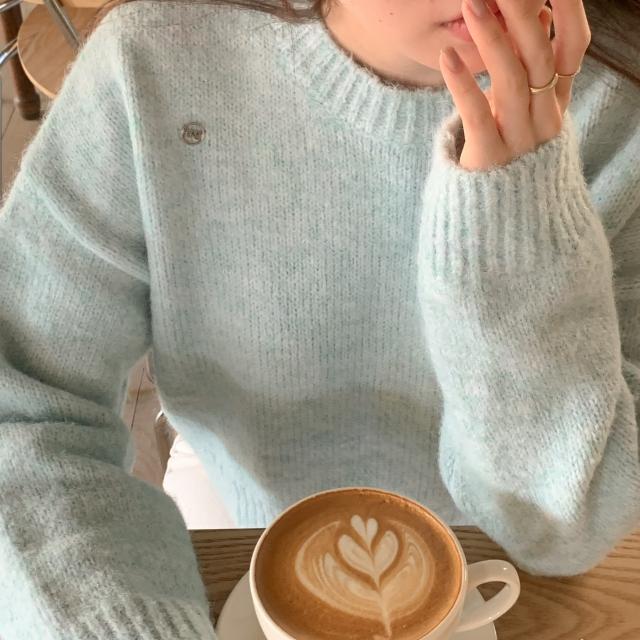 어베인 [단독] ✨직잭단독선공개 15% SALE💕URBANE MADE💕 폼폼 여성 루즈핏 라운드 울 크롭 니트 (2c)